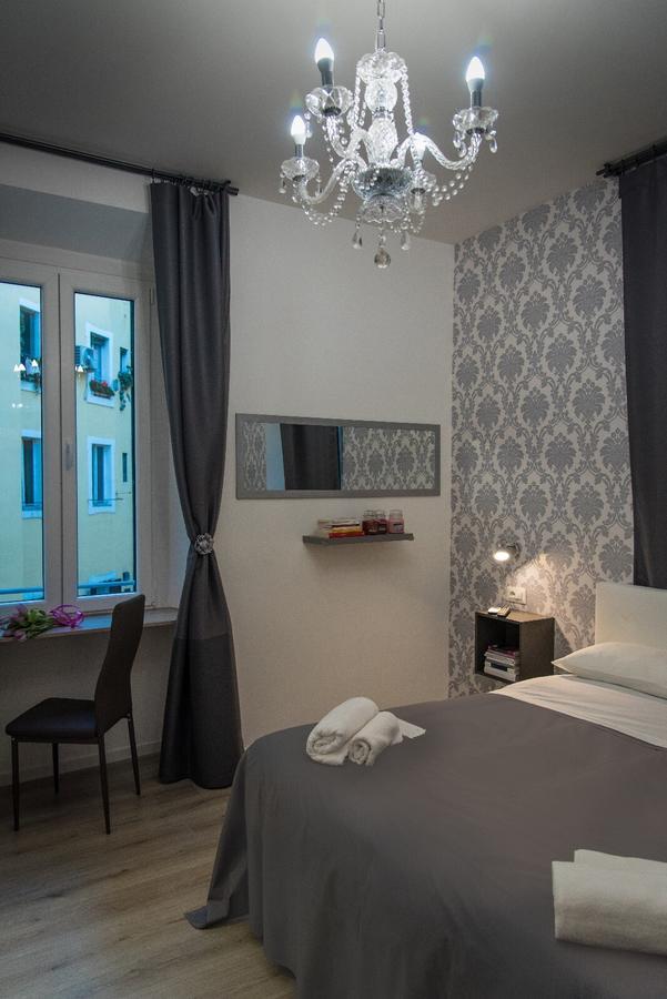 Inside Roma Rooms Exterior foto